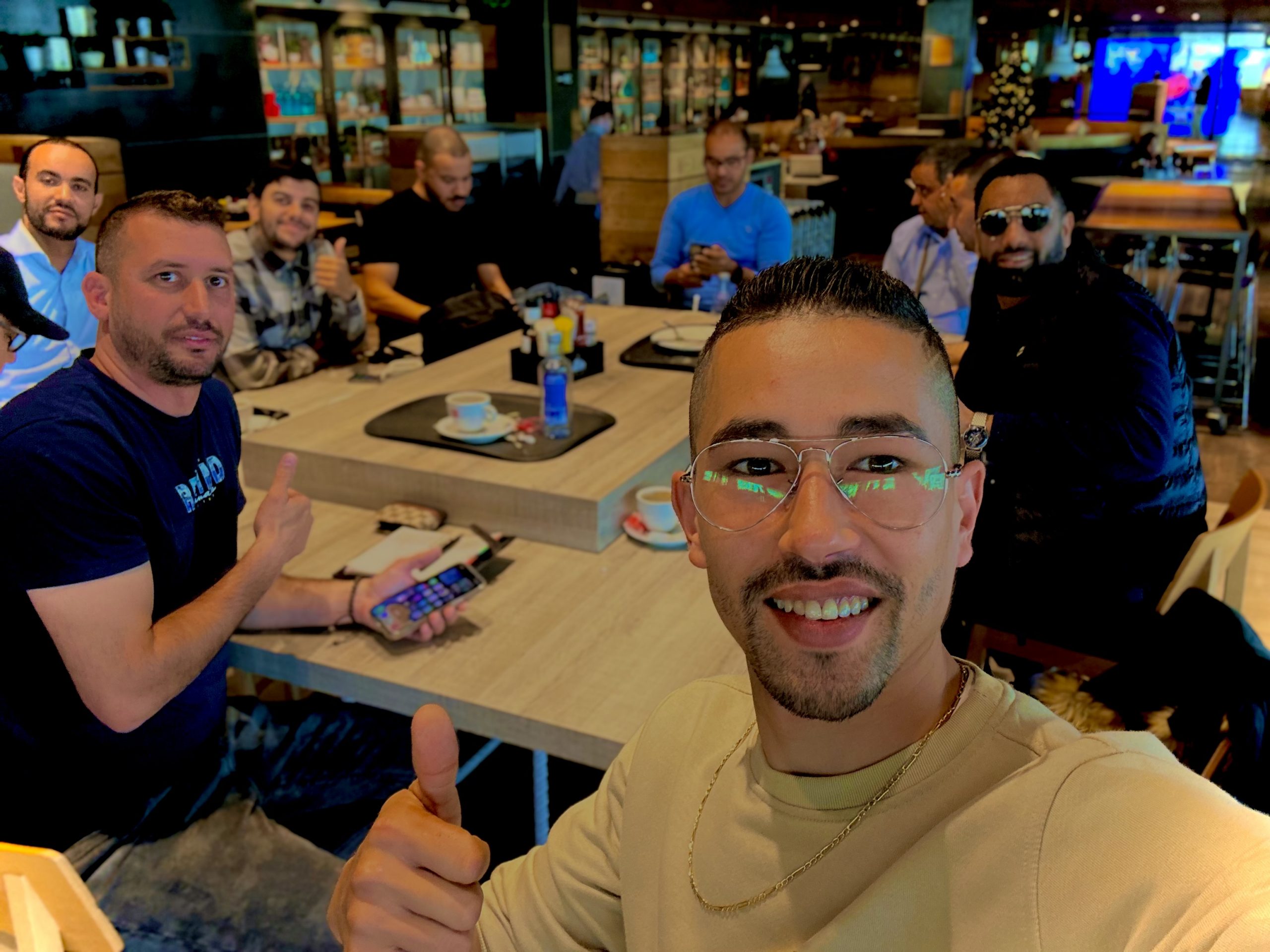 Reunión cena de fraternidad